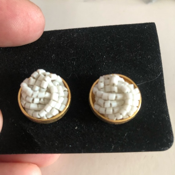 Stylish Black and Gold Earrings Set - Picture 2 of 12